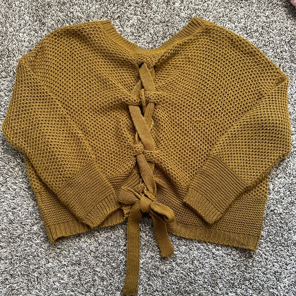 Express - S - Fall Oversized Sweater - Picture 3 of 4